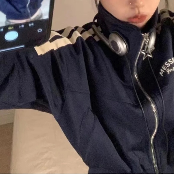 Meet your Posher, Sophia - Picture 1 of 1